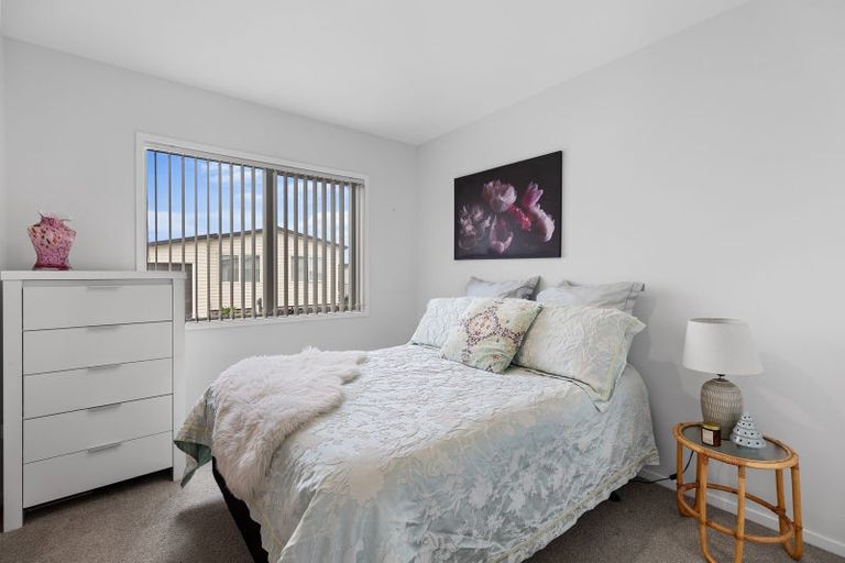 Photo of property in 11 Kamahi Crescent, Papamoa Beach, Papamoa, 3118