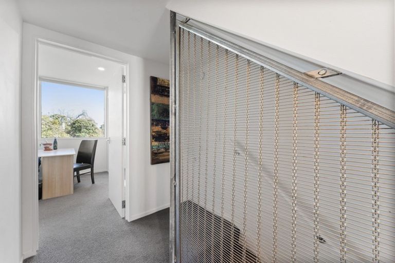 Photo of property in 2/86 Brockworth Place, Riccarton, Christchurch, 8011