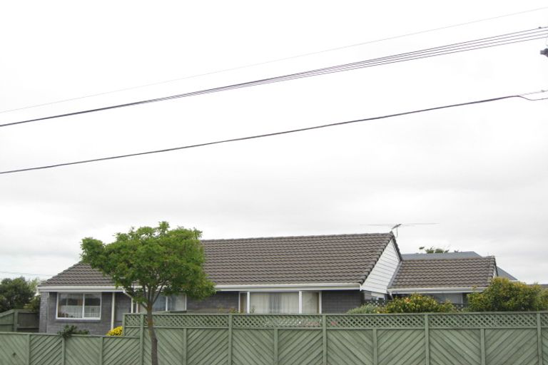 Photo of property in 2/326 Breezes Road, Aranui, Christchurch, 8061