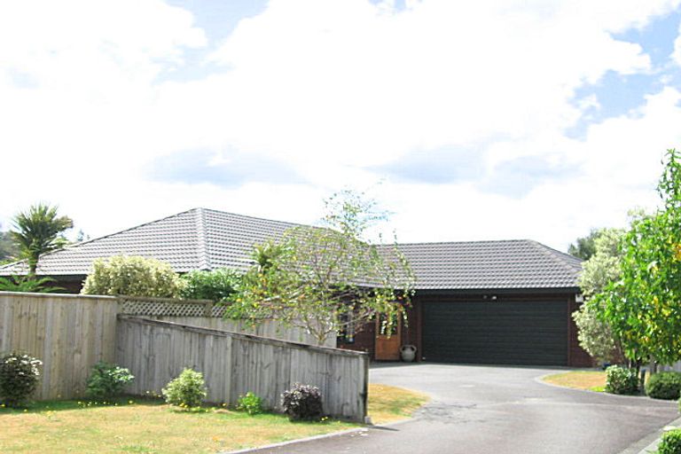 Photo of property in 20 Carlow Grove, Birchville, Upper Hutt, 5018