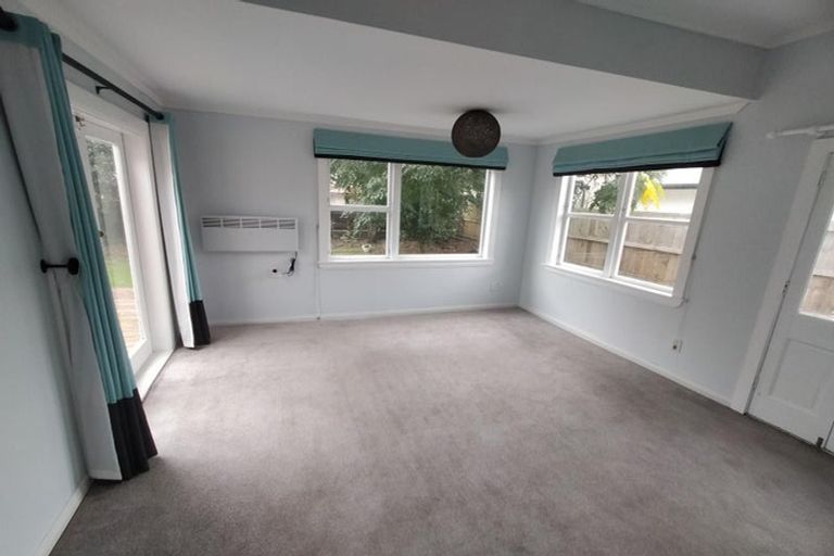 Photo of property in 6 Clausen Street, Takaro, Palmerston North, 4412