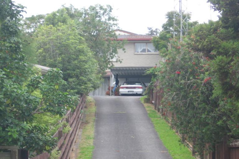 Photo of property in 2/23 Ramillies Place, Glenfield, Auckland, 0629