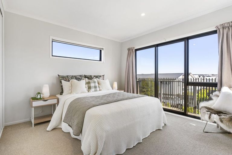 Photo of property in 1 Saltmarsh Road, Hobsonville, Auckland, 0616