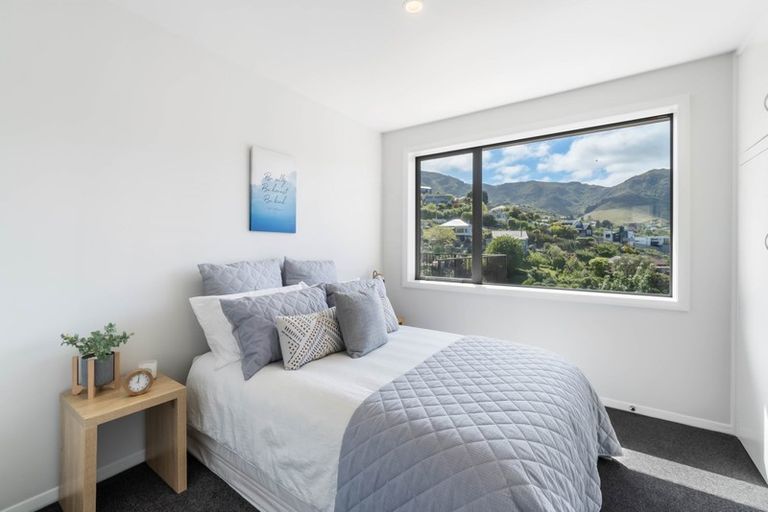 Photo of property in 28 Ticehurst Road, Lyttelton, 8082