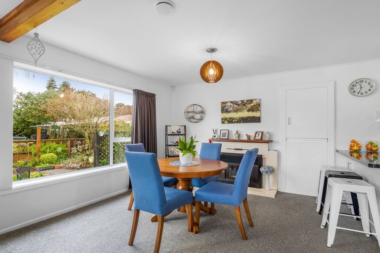 Photo of property in 42 Waratah Street, Avondale, Christchurch, 8061