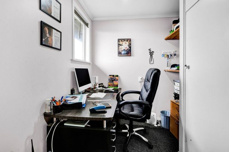 Photo of property in 5883 Mountain Road, Normanby, Hawera, 4673