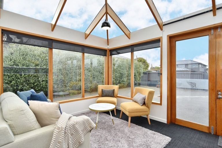 Photo of property in 4 Whitmore Street, Edgeware, Christchurch, 8013