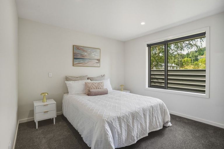 Photo of property in 8c Wingatui Road, Mosgiel, 9024