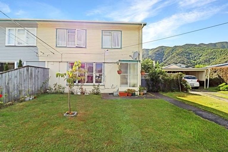 Photo of property in 8 Whakataki Grove, Waiwhetu, Lower Hutt, 5010