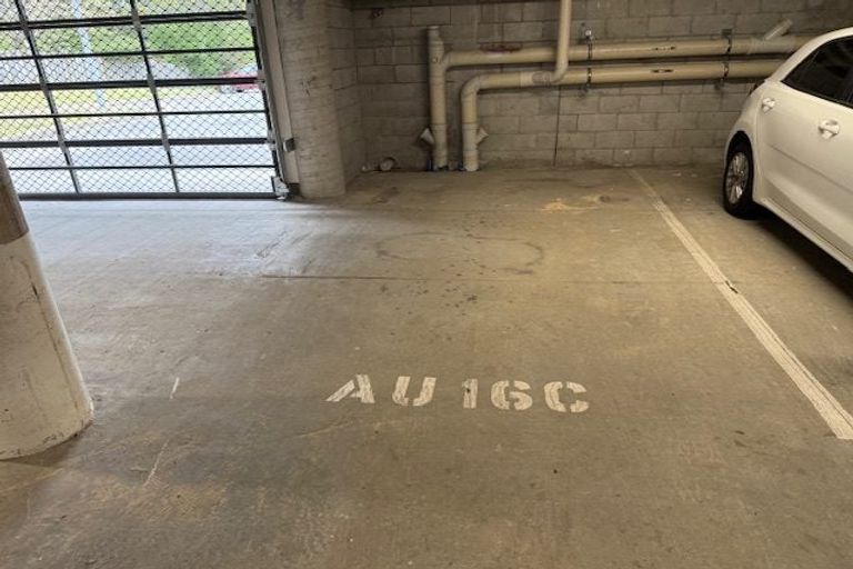 Photo of property in 16c/30 Westward Ho, Glen Eden, Auckland, 0602