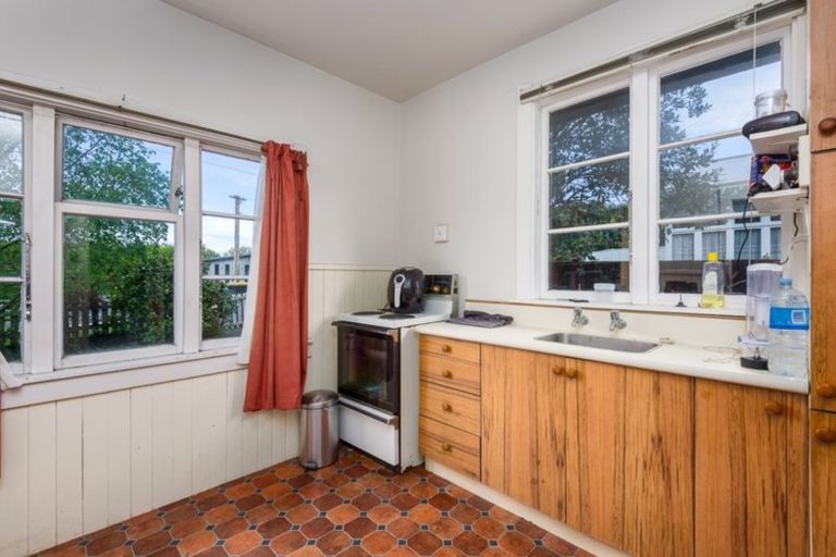 Photo of property in 108 Riverlaw Terrace, Saint Martins, Christchurch, 8022