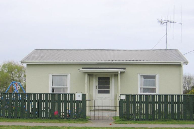 Photo of property in 56 Avenue Road, Foxton, 4814