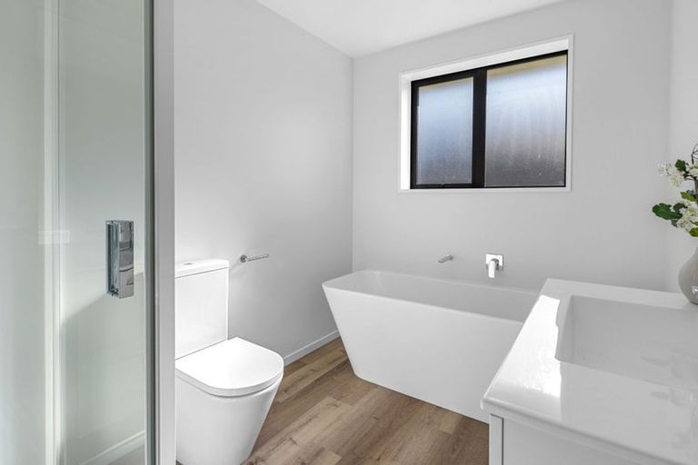 Photo of property in 28 Blakely Street, Amberley, 7410