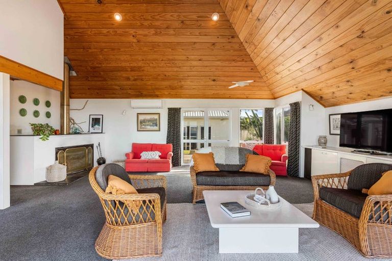 Photo of property in 27 Claxton Avenue, Pauanui, Hikuai, 3579