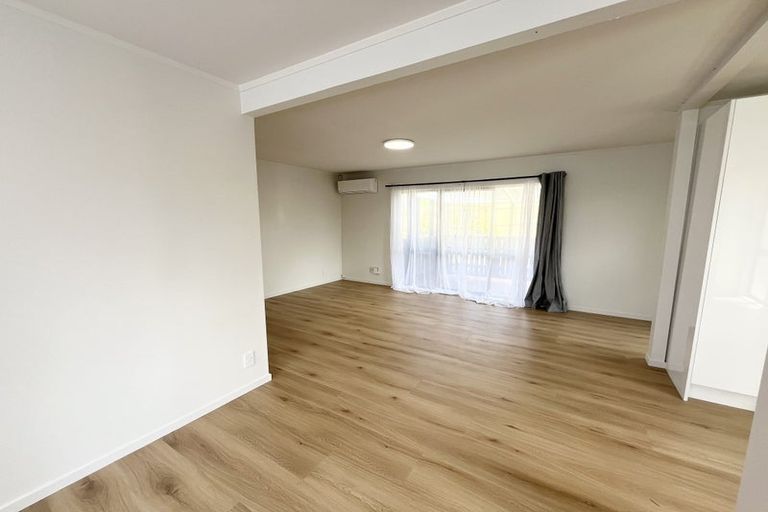 Photo of property in 87 Keegan Drive, Massey, Auckland, 0614