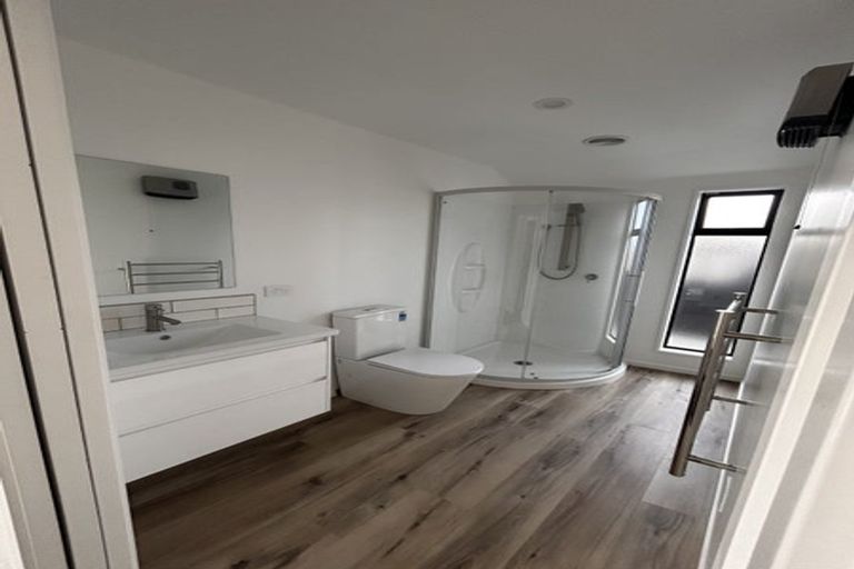 Photo of property in 47a Royal Park Drive, Parklands, Christchurch, 8083