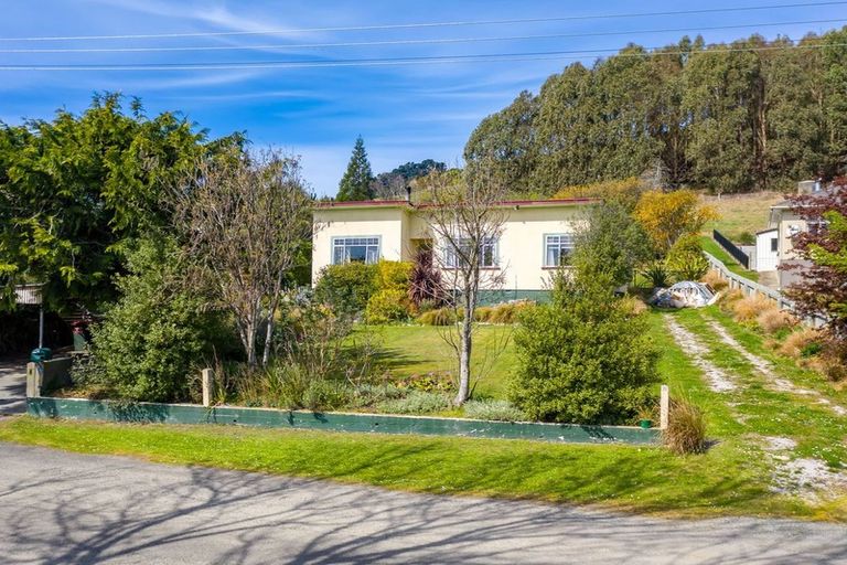 Photo of property in 4 Mckenzie Street, Palmerston, 9430