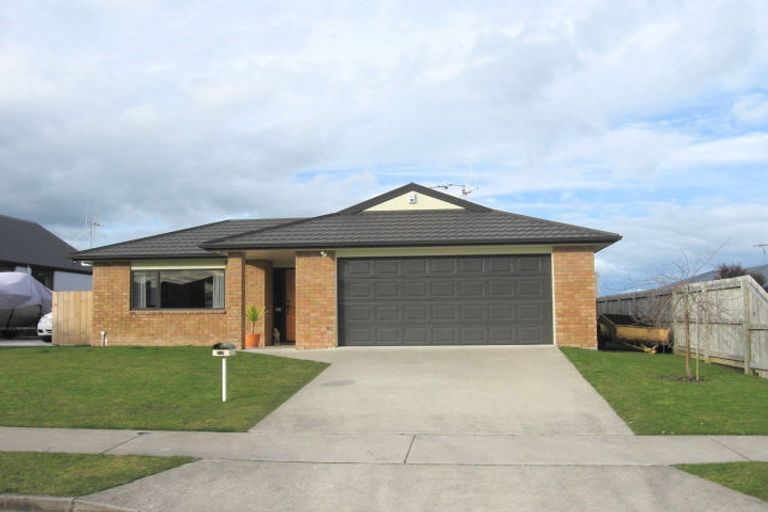 Photo of property in 22 Cranbrook Place, Rototuna North, Hamilton, 3210
