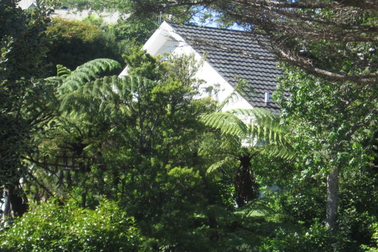 Photo of property in 6 Churchill Drive, Wilton, Wellington, 6035