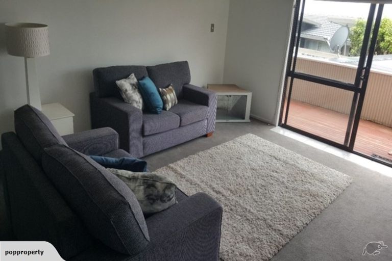 Photo of property in 11a Rahopara Street, Castor Bay, Auckland, 0620