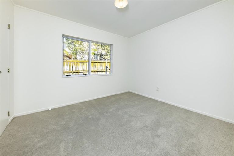 Photo of property in 26 Milan Drive, Glen Eden, Auckland, 0602