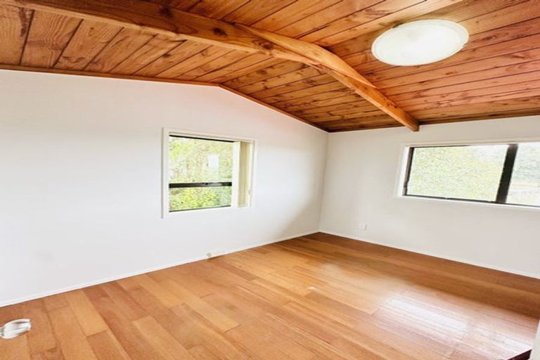 Photo of property in 2/191 Mokoia Road, Birkenhead, Auckland, 0626