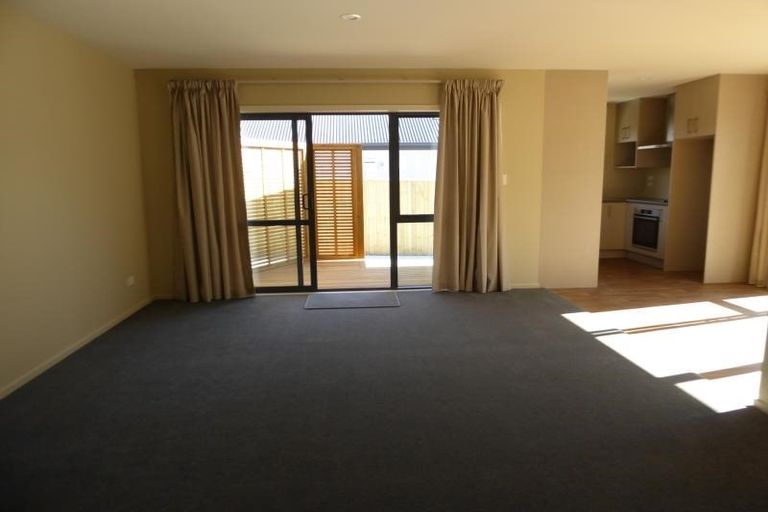 Photo of property in 2/104 Perry Street, Papanui, Christchurch, 8053