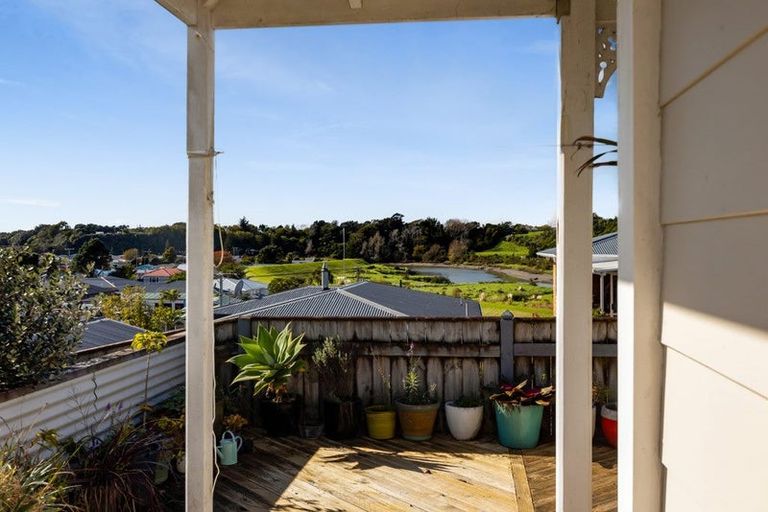 Photo of property in 2 Broadway, Waitara, 4320