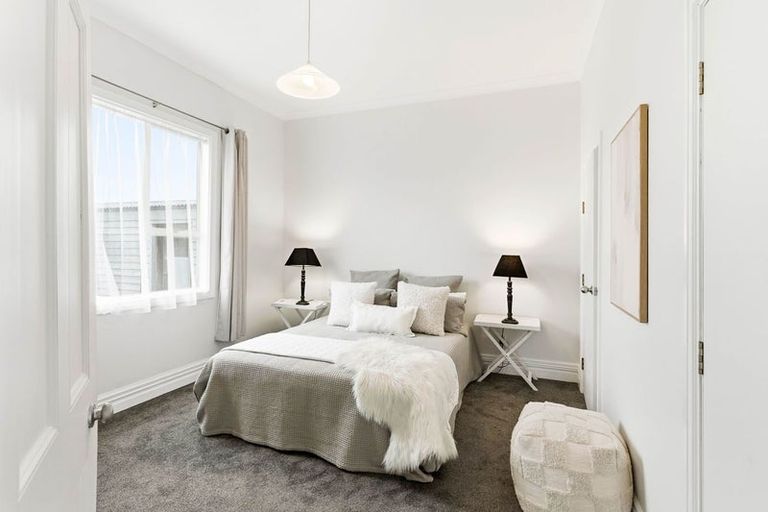 Photo of property in 17 Burns Street, South Dunedin, Dunedin, 9012