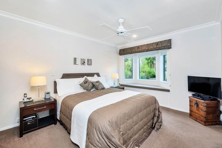 Photo of property in 25 View Road, Campbells Bay, Auckland, 0630