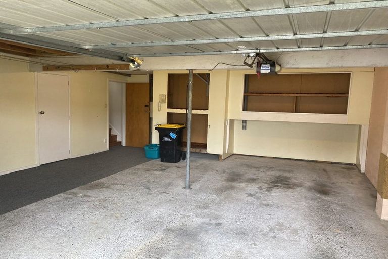 Photo of property in 2/1 Proctor Lane, Tawa, Wellington, 5028