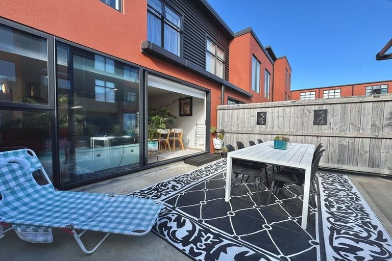 Photo of property in 23/17 Owens Place, Mount Maunganui, 3116