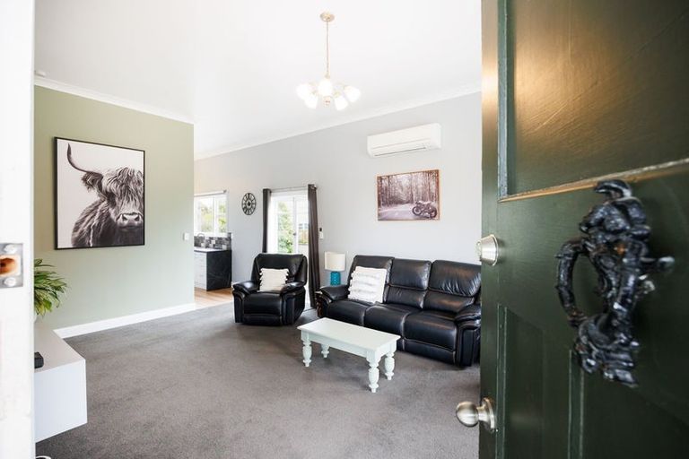 Photo of property in 6 A'court Street, Sanson, 4817