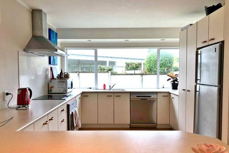 Photo of property in 58 Wairere Road, The Gardens, Auckland, 2105