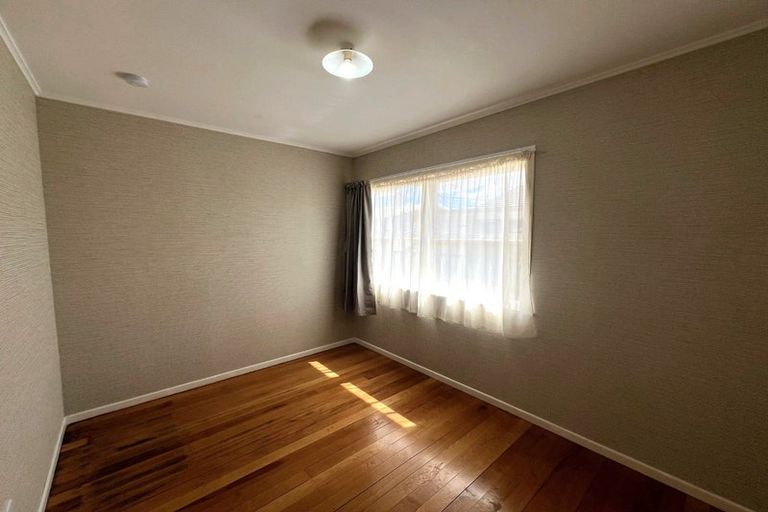 Photo of property in 6 Ashley Avenue, Mangere East, Auckland, 2024