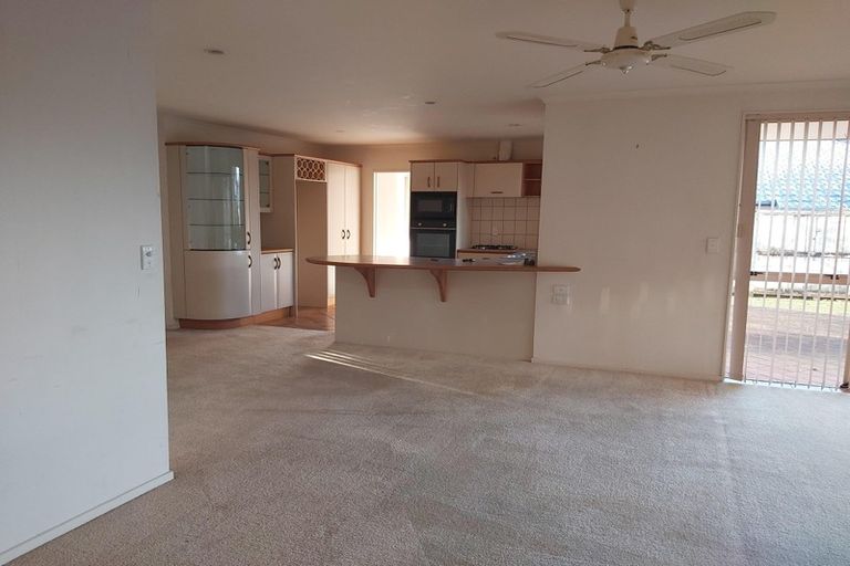 Photo of property in 27 Bramley Drive, Rototuna, Hamilton, 3210