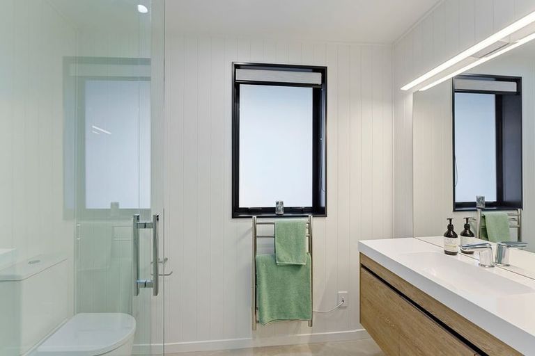 Photo of property in 5 Bressay Way, Waikanae, 5036