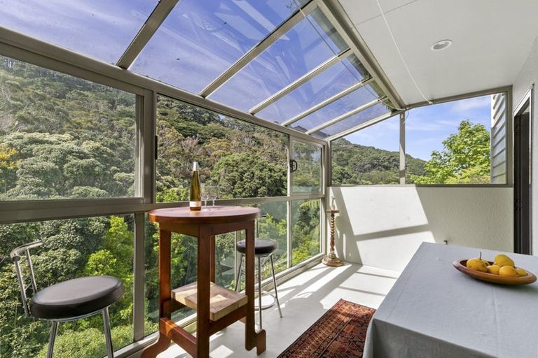 Photo of property in 30 Lawson Place, Mount Victoria, Wellington, 6011