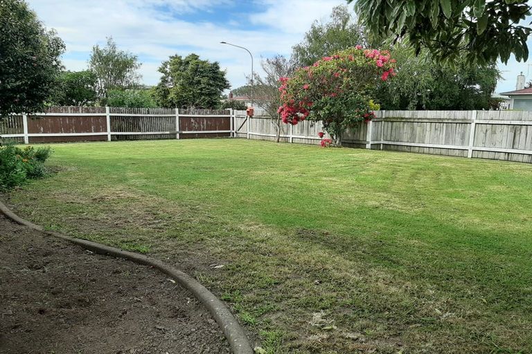 Photo of property in 14 Waterloo Crescent, Hokowhitu, Palmerston North, 4410