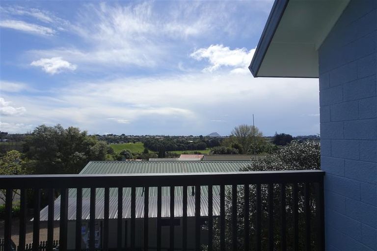 Photo of property in 2 Pamir Place, Welcome Bay, Tauranga, 3112