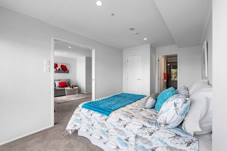 Photo of property in 1e/30 Westward Ho, Glen Eden, Auckland, 0602