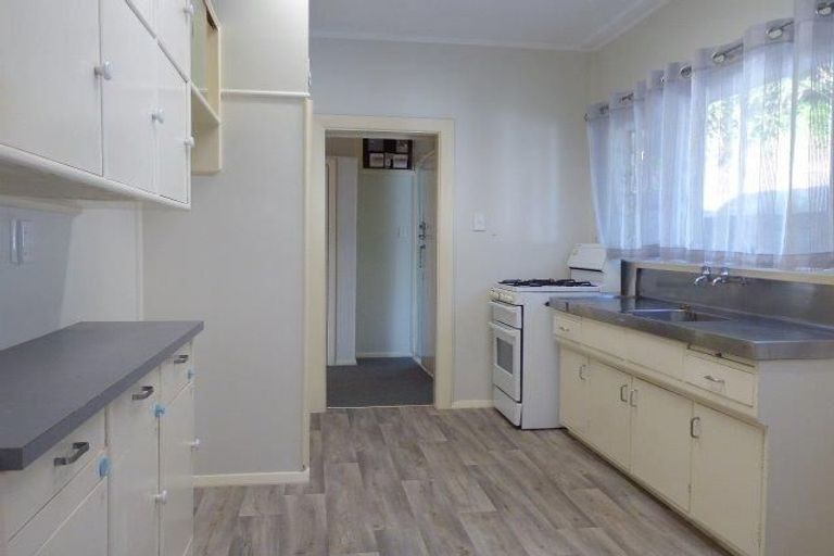 Photo of property in 3 Prospect Terrace, Johnsonville, Wellington, 6037