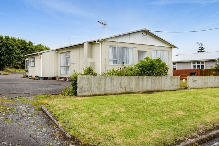 Photo of property in 24 Dorset Street, Patea, 4520