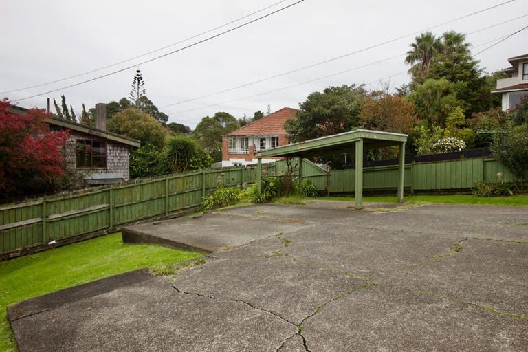 Photo of property in 3/242 Onewa Road, Birkenhead, Auckland, 0626