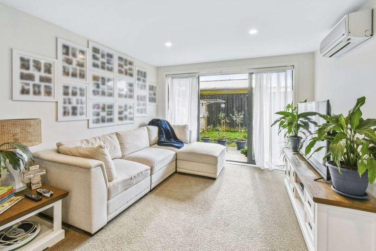 Photo of property in 4/3 Woolfield Road, Papatoetoe, Auckland, 2025