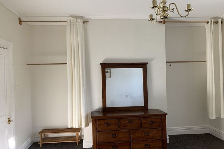 Photo of property in 25 Sutherland Crescent, Melrose, Wellington, 6023