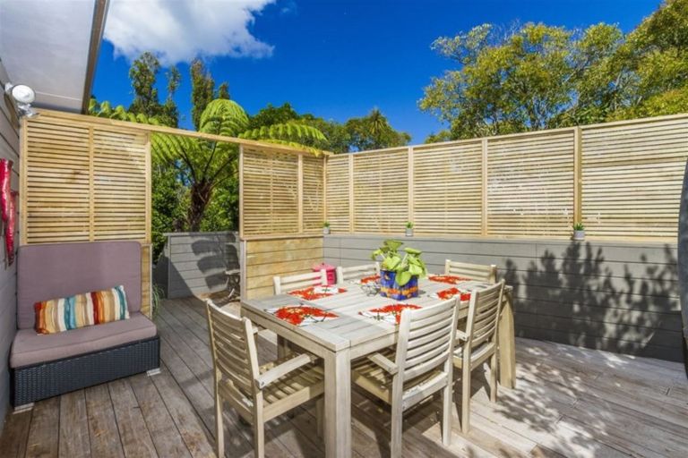 Photo of property in 2/23 Birchfield Road, Hauraki, Auckland, 0622