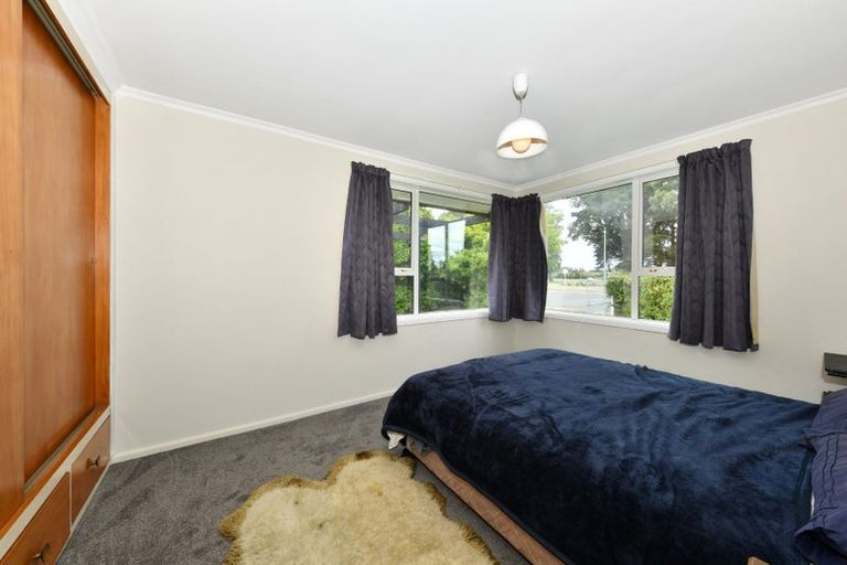 Photo of property in 903 Main North Road, Belfast, Christchurch, 8051
