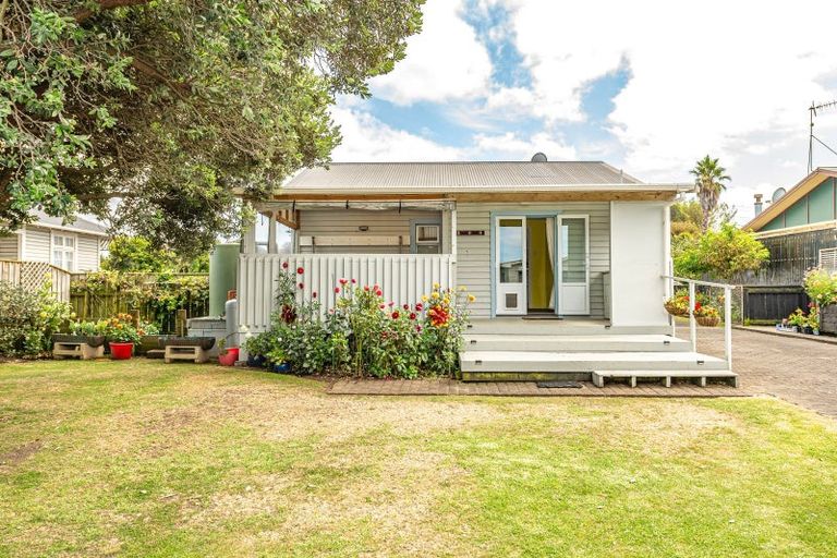 Photo of property in 69 Bignell Street, Gonville, Whanganui, 4501