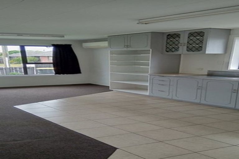 Photo of property in 33 Bournemouth Crescent, Aranui, Christchurch, 8061